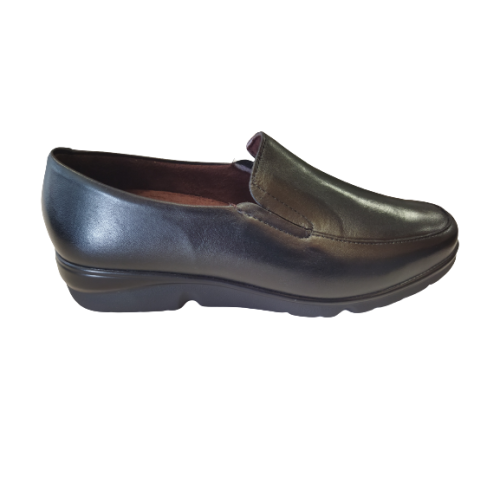 Zapato Pitillos 105 cuero con elásticos.
