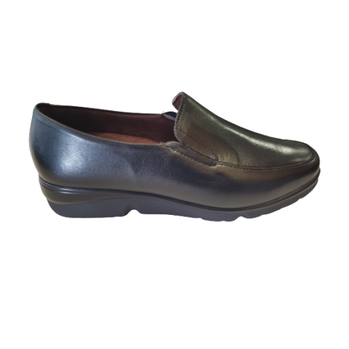 Zapato Pitillos 1600-105 negro clásico con elásticos.