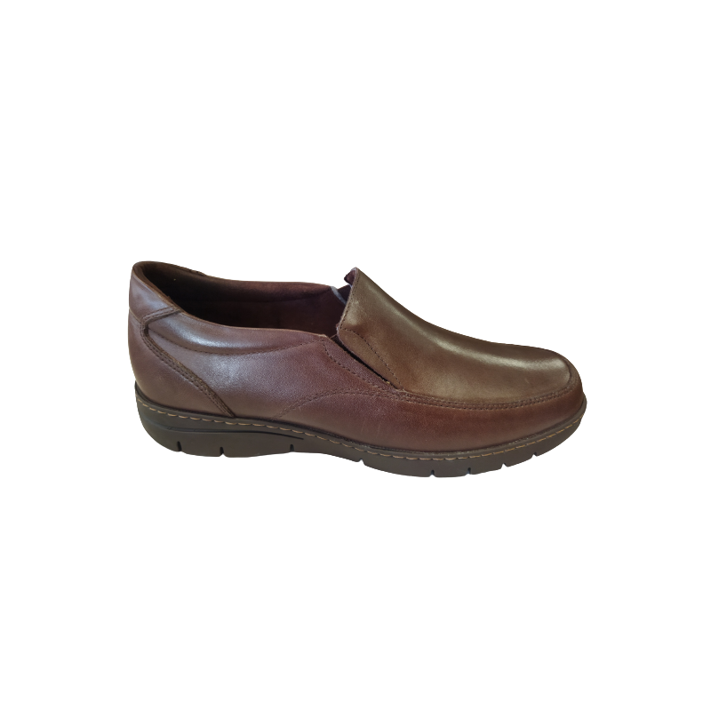 Zapato Pitillos 109 marrón con elásticos laterales.