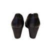 Zapato de tacón Pitillos 3515 negro elásticos laterales.