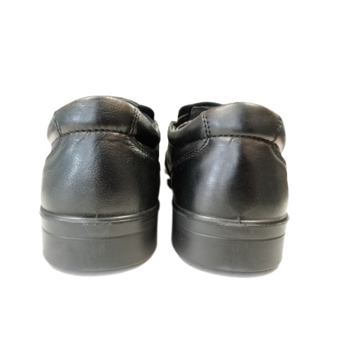 Zapato clásico Luisetti 26850ST negro con elásticos.