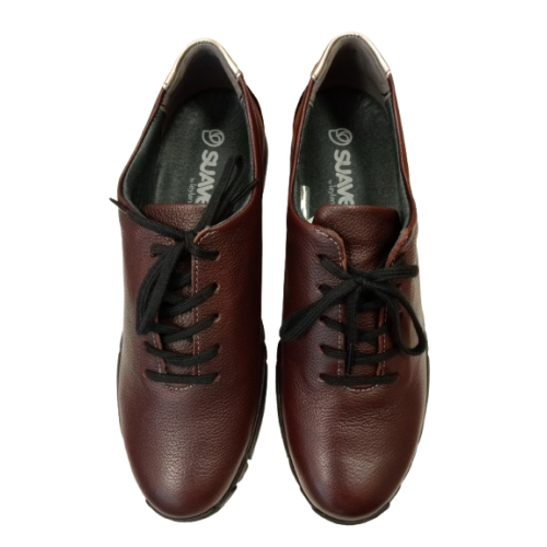 Zapato deportivo Suave 3204 en burdeos con cordones.