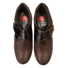 Zapato de cuña Laura Azaña LA21847FA-9 marrón de velcro.