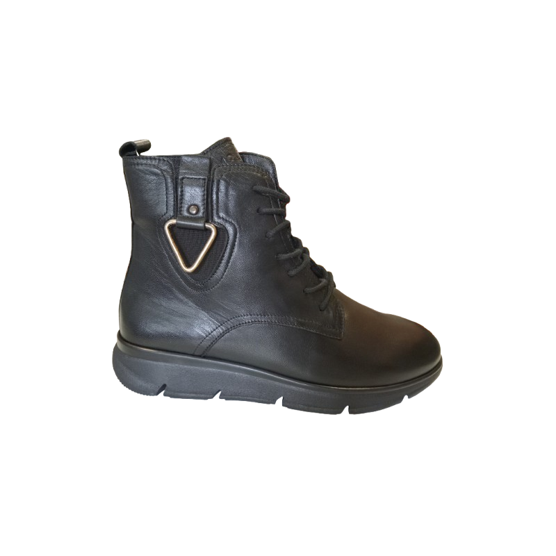 Bota 48 Horas 521004/01 negra con metal lateral.