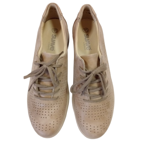 Zapato deportivo Suave 3603 beig con cordones.