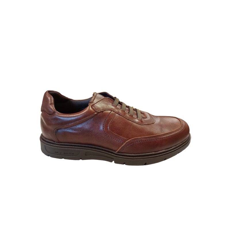Zapato Riverty 620 coñac con cordones elásticos.