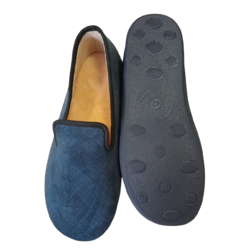 Zapatilla cerrada Javer 309 azul horma ancha.