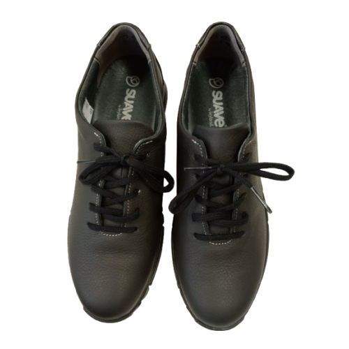 Zapato deportivo Suave 3204 negro con cordones.