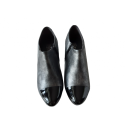 Zapato Pitillos 1964 de tacón en gris.